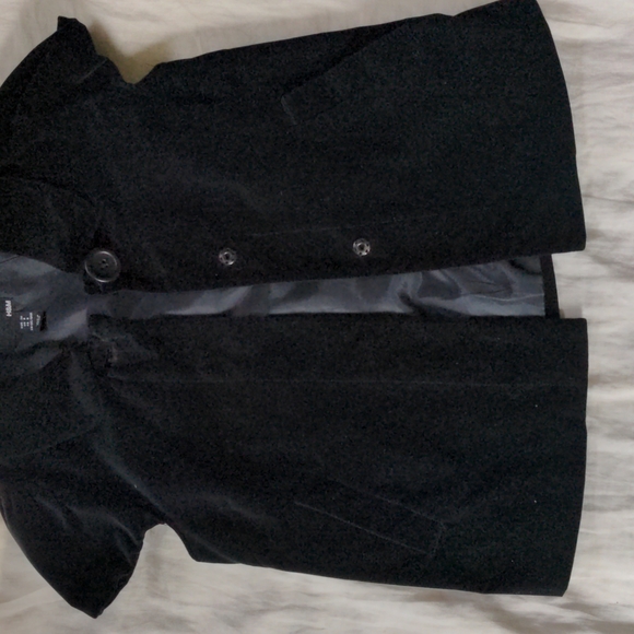 H&M Short sleeve velvet cape - Picture 3 of 6